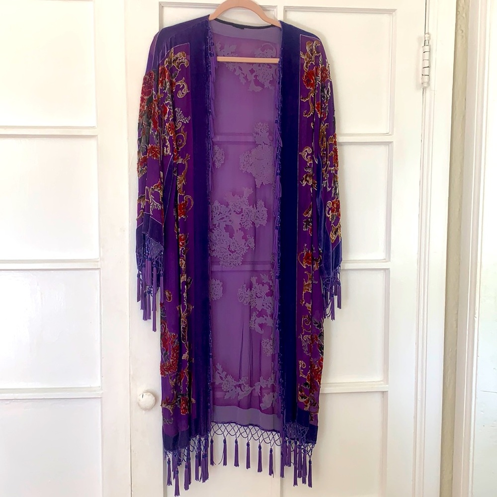 Gorgeous Art Deco Purple Beaded Robe OS